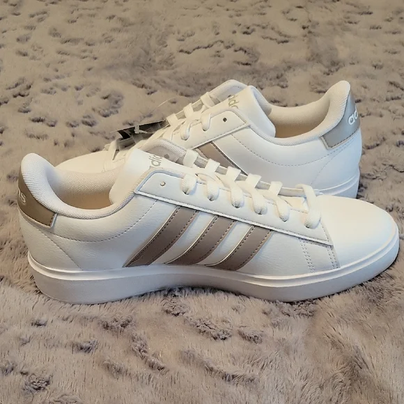 adidas White and Gray Women's Sneakers - Picture 5 of 8